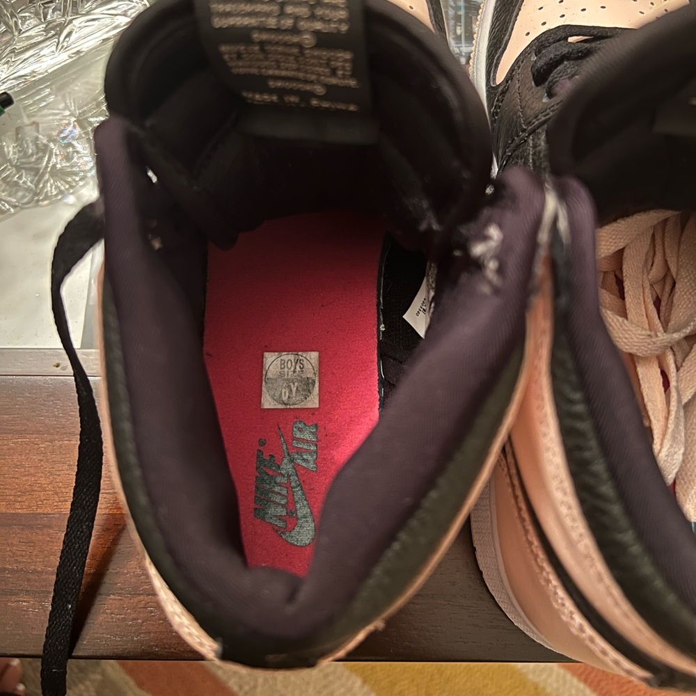 Air Jordan 1 Crimson Tint - Picture 5 of 8